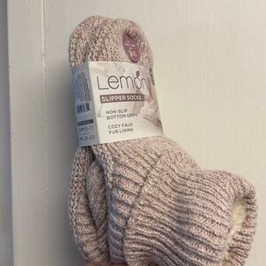 Lemon Slipper Socks Women’s M/L (8-10) NWT Pink Knit Cozy Bootie